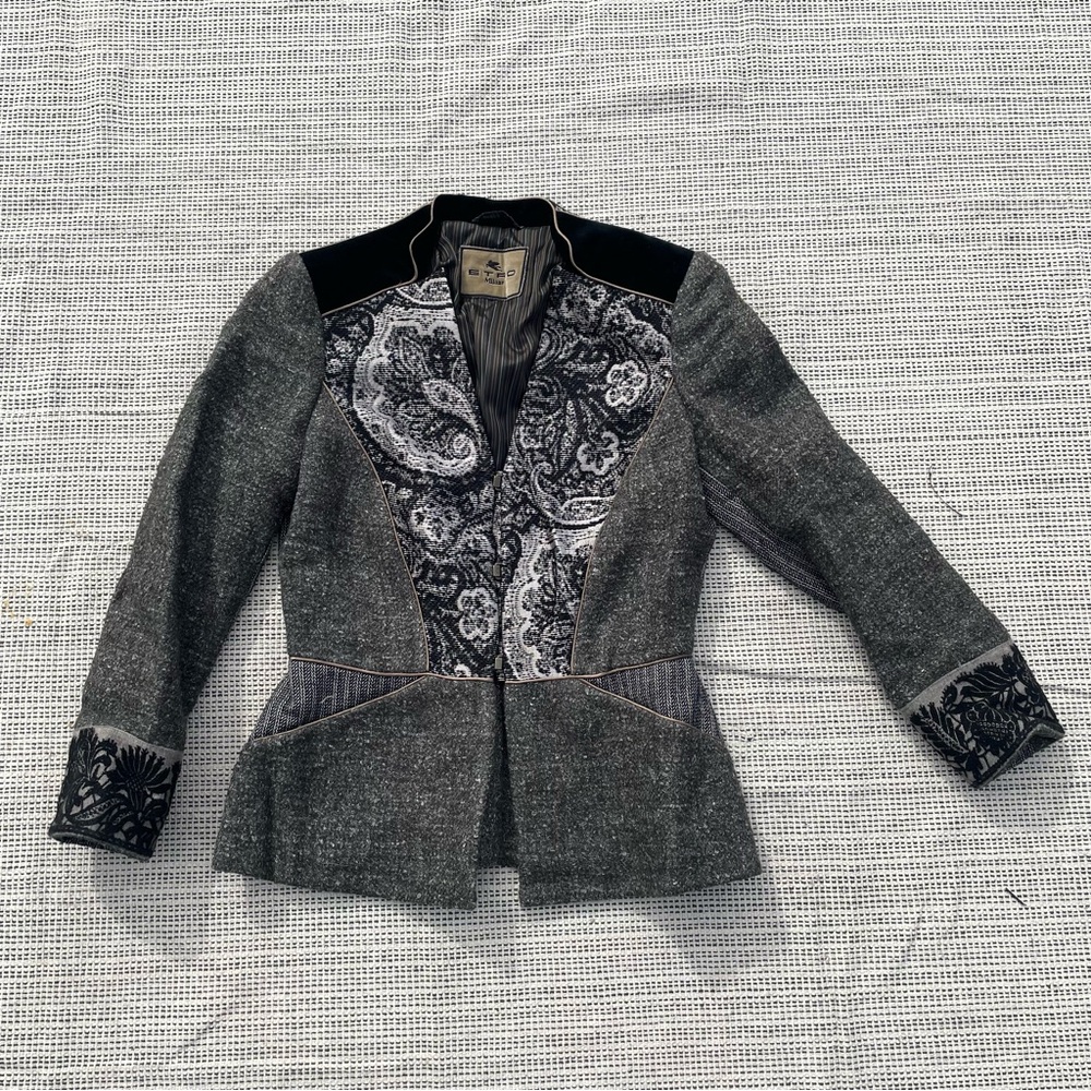 ETRO Women's Tailored Blazer Gray Wool Blend Paisley Velvet Detail Size IT46